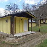 Ideal Bungalow For 2 Or 3 Guests Surrounded By A Lovely Garden Gæstehus 3*
