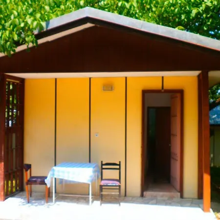 23 People Bungalow 1B Kamena in Kamena village Kamena